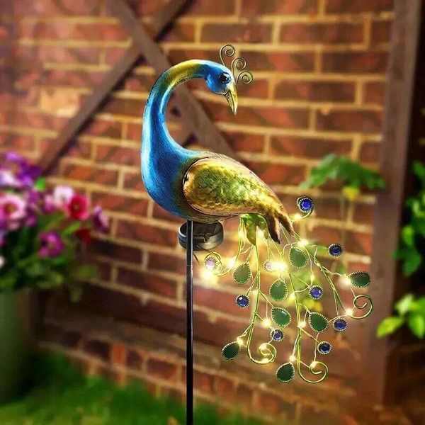 Metal Peacock Lawn with Solar LED Lights Garden Ornament Outdoor Decor Landscape Decorative Sculpture 26L0202